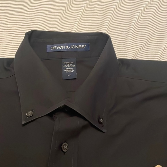 Black bar service button down - Picture 2 of 3